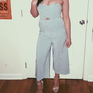 F21 JUMPER FRONT CUTOUT